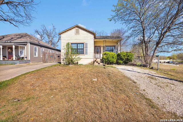 652 San Ignacio Ave - Photo 1