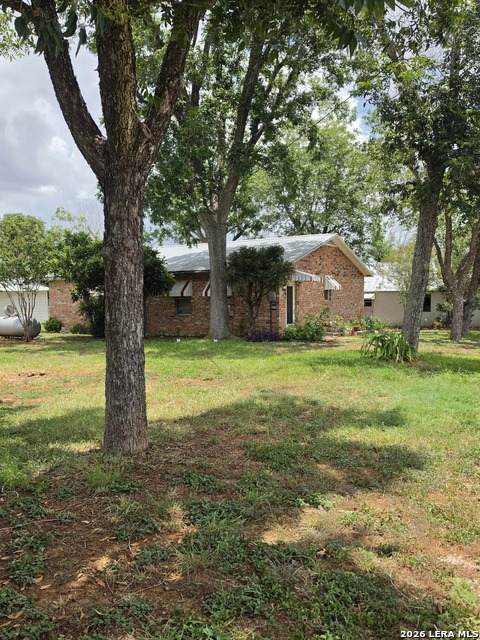305 Waltom Ave - Photo 1