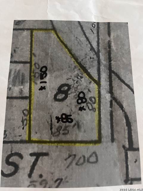 743 Williams - Photo 1