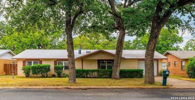 606 Columbus Street - Photo 1