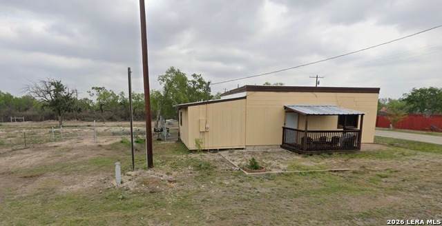 385 Railroad St - Photo 1