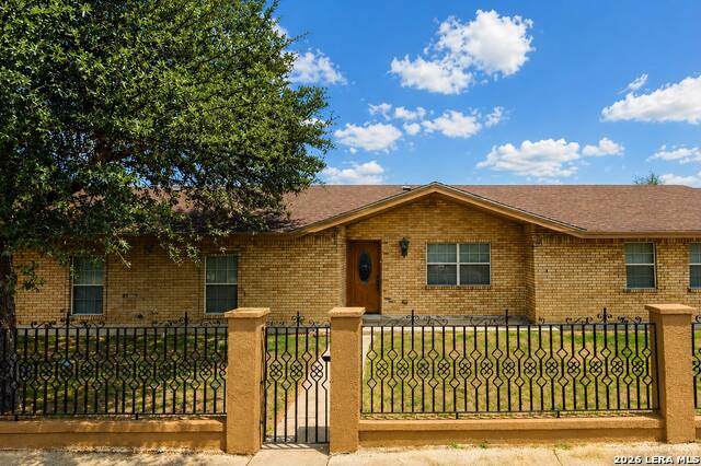 1203 Bibb Ave - Photo 1