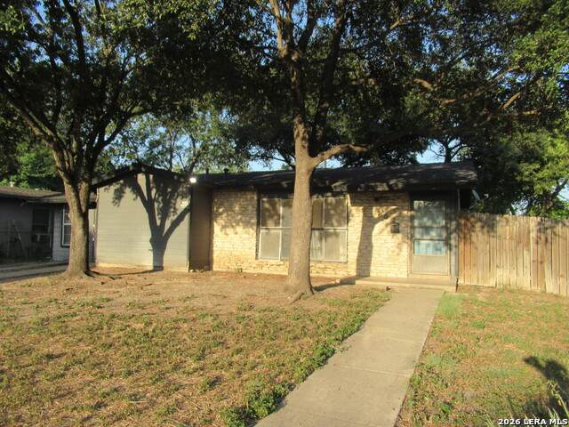 702 Longleaf St - Photo 1