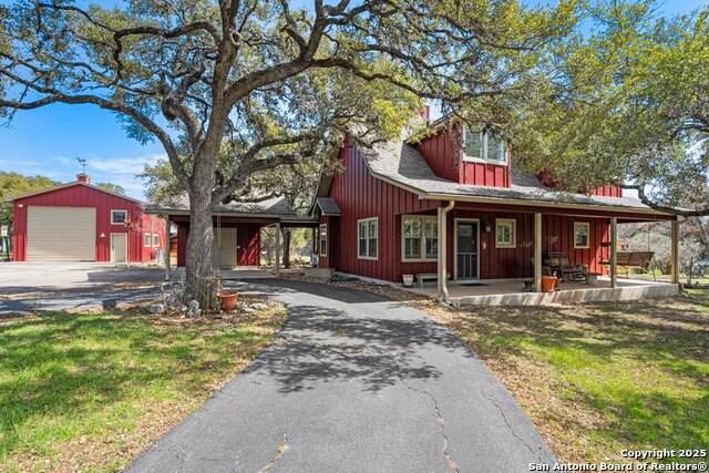 2365 Lakeshore Dr - Photo 1
