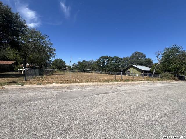 409 Ave D - Photo 1