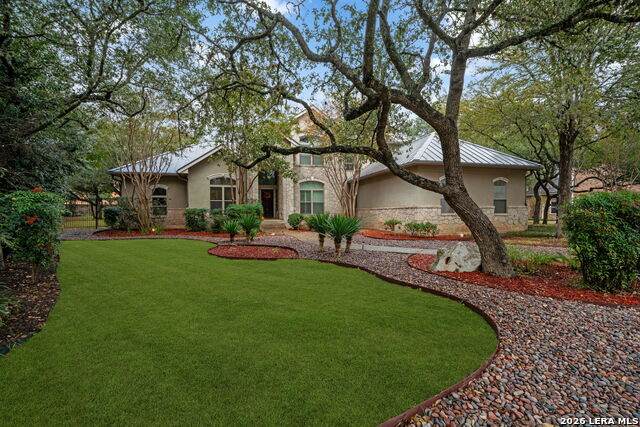 31 Royal Waters Dr - Photo 1