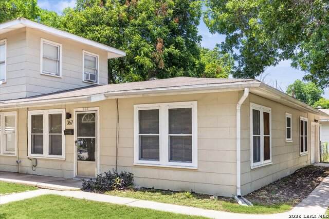 369 Babcock - Photo 1