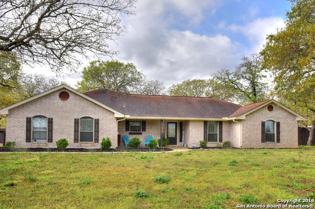 318 Rosewood Dr - Photo 1