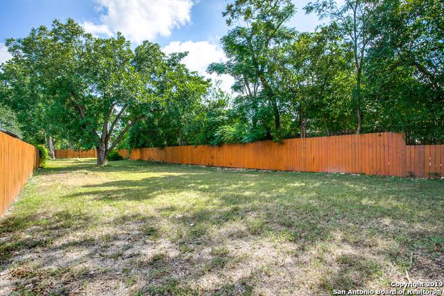 1339 Crockett St - Photo 1
