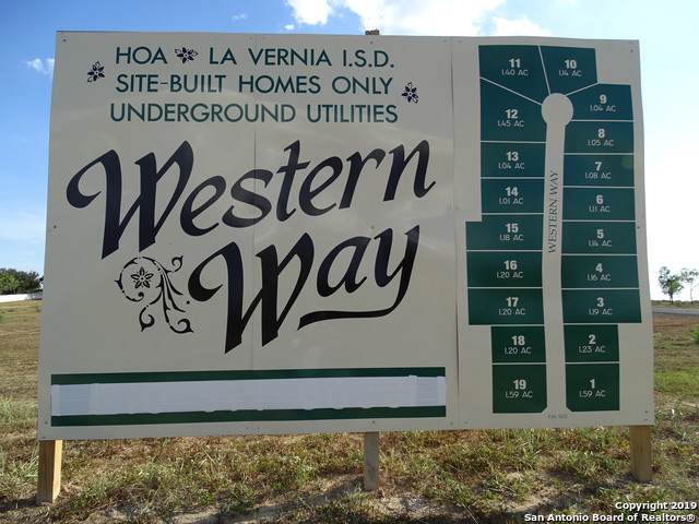 129 Western Way - Photo 1