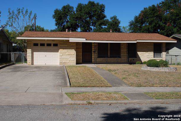 411 Craigmont Ln - Photo 1
