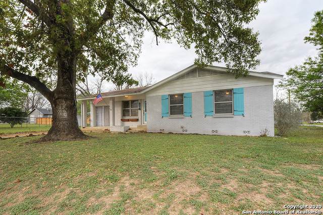 424 Bluebonnet Ave - Photo 1