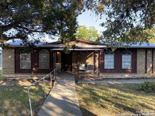 1924 Lakeview Dr - Photo 1