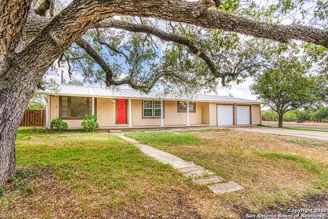 117 Live Oak St - Photo 1