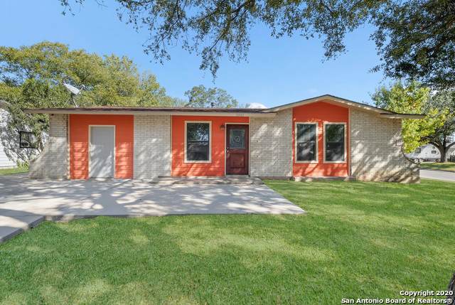2402 Crest Ln - Photo 1