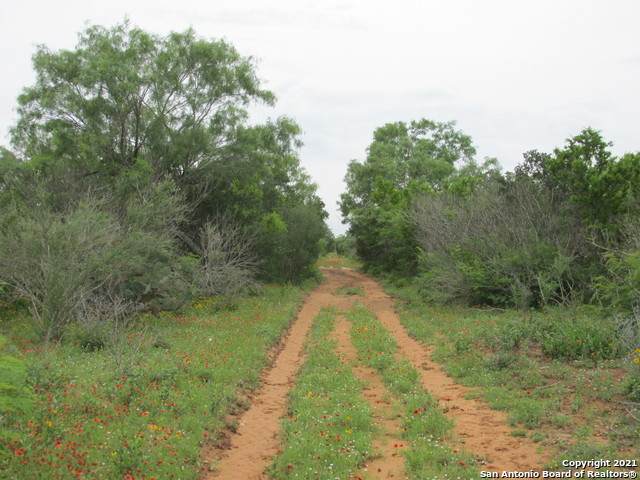 TRACT 2 Fm 2200 - Photo 1