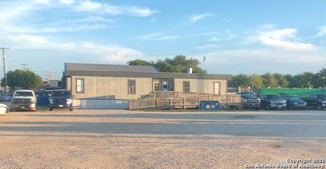 626 Us Highway 281 - Photo 1