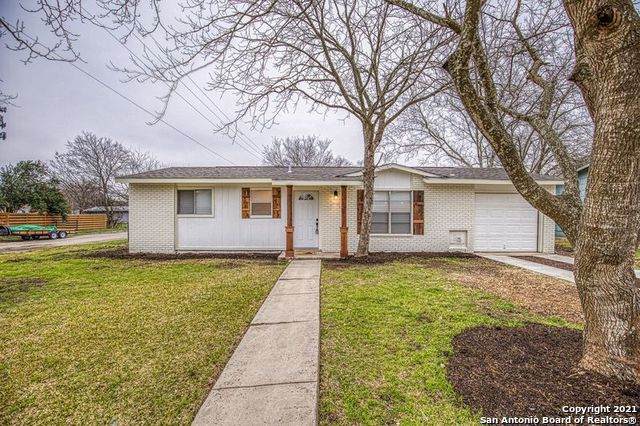 402 Lindbergh Blvd - Photo 1