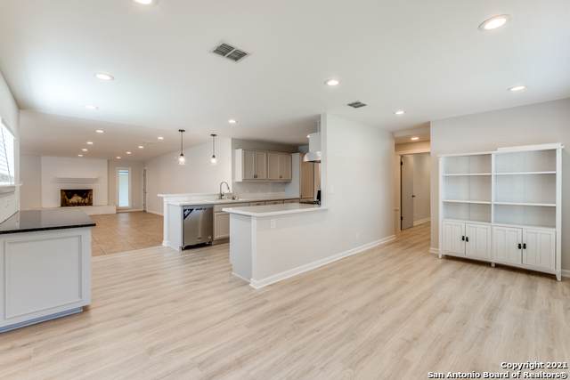 443 Vestal Pl - Photo 1