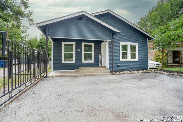114 Dimmit St - Photo 1