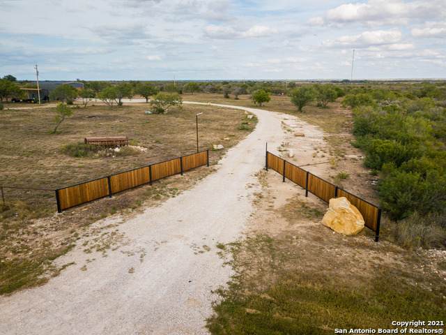 797 Ranch Rd 187 - Photo 1