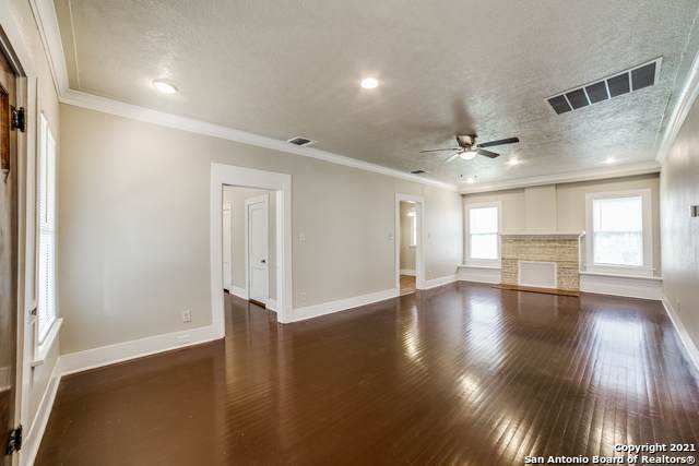 1139 Rigsby Ave - Photo 1