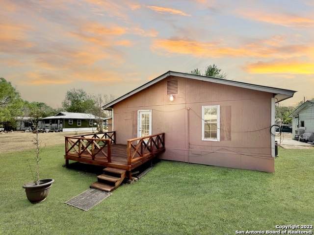 1004 Avenue T - Photo 1