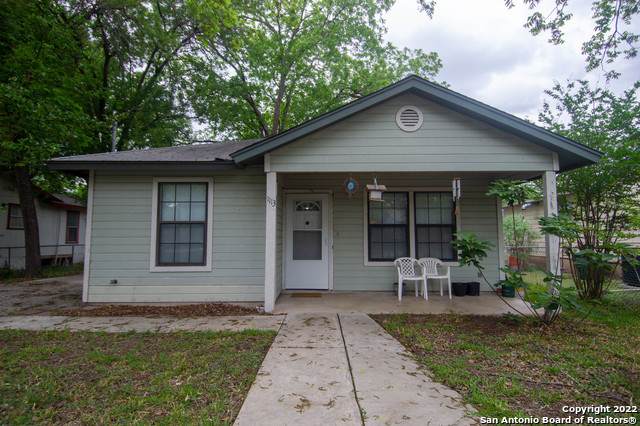 1113 Berlin Ave - Photo 1