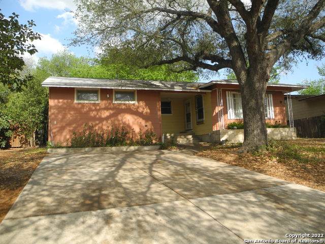 206 Stardust Dr - Photo 1