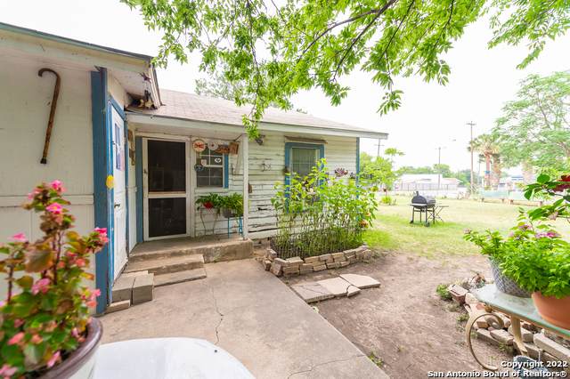 1019 Sw 24th St - Photo 1