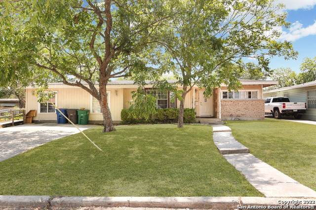 106 Iris St - Photo 1