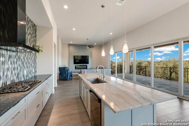 94 Monarca Blvd - Photo 1