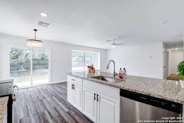 6811 De Palma - Photo 1