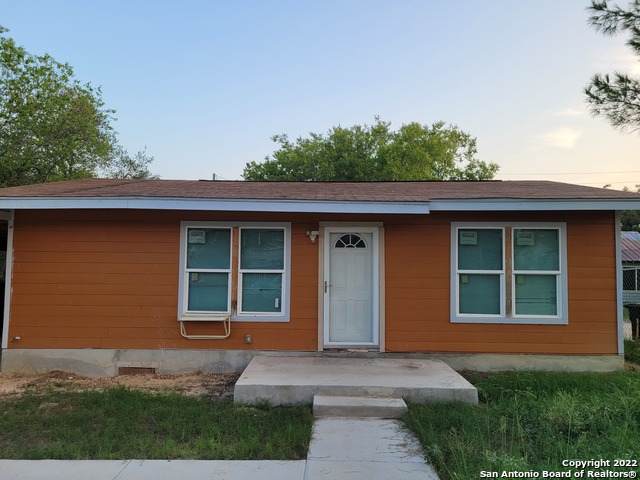 413 Stratford Ct - Photo 1