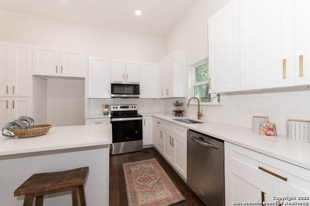 220 Monumental St - Photo 1