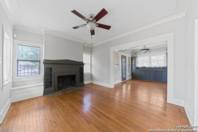 1 French Ct - Photo 1