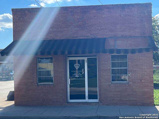 128 Center St - Photo 1