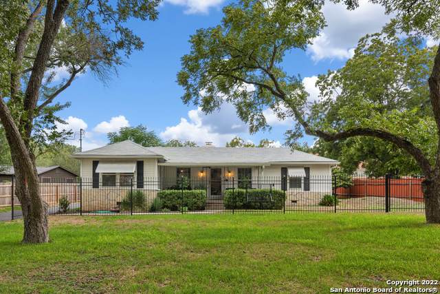 4711 Beverly Mae Dr - Photo 1