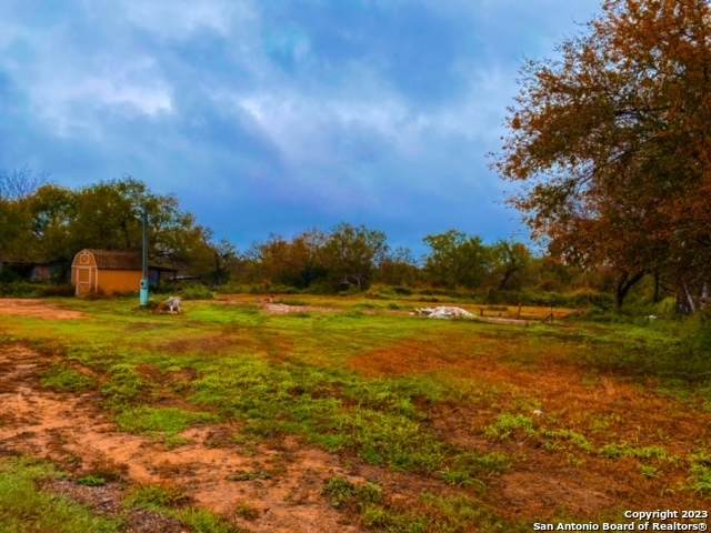 310 Avenue H - Photo 1