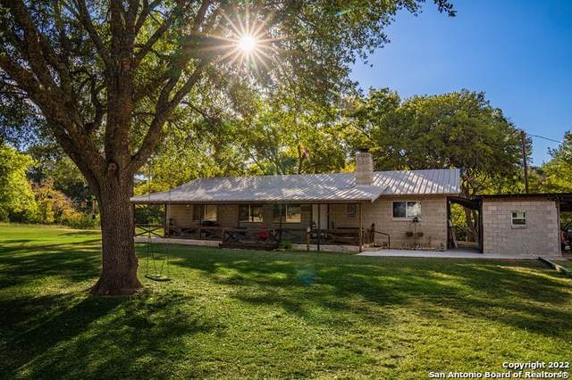 710 Chipman Lane - Photo 1