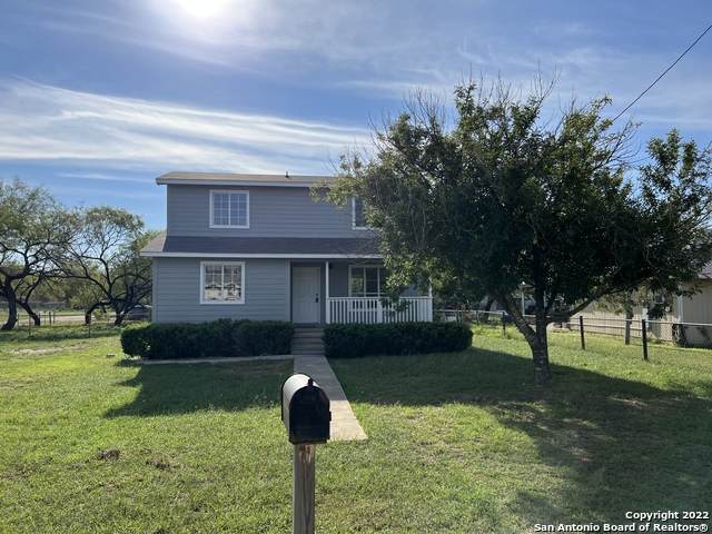 216 Maple - Photo 1