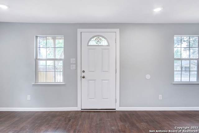 8707 Ludtke Ave - Photo 1