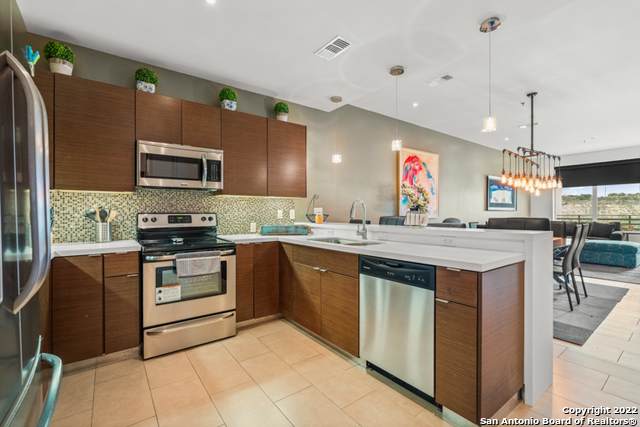17902 La Cantera Pkwy - Photo 1