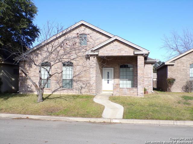 26 Leona Heights - Photo 1
