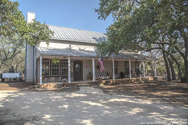 799 Oak Hills Rd - Photo 1