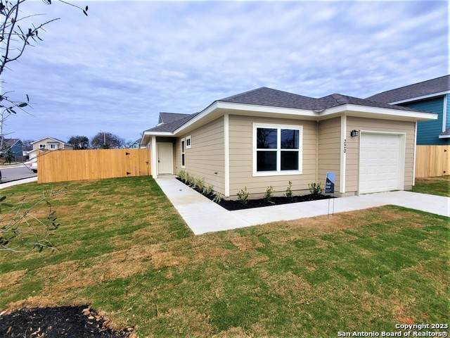 220 Martindale St - Photo 1