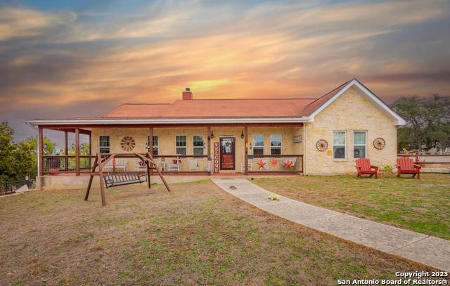 845 Rutherford - Photo 1