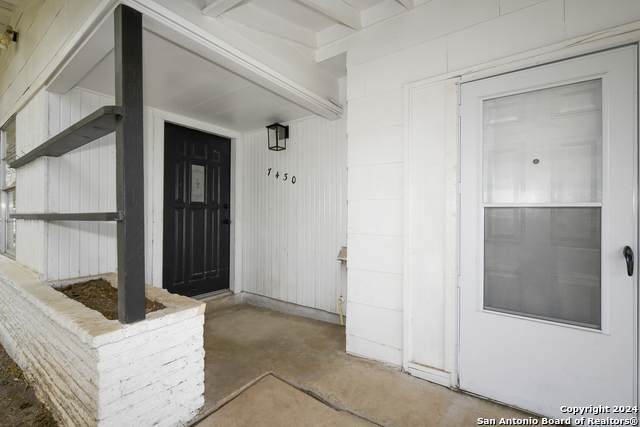 7430 Stagecoach Ln - Photo 1