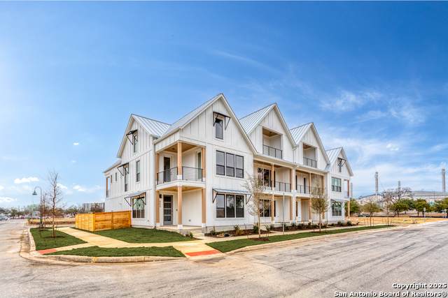 503 Mcmillan - Photo 1