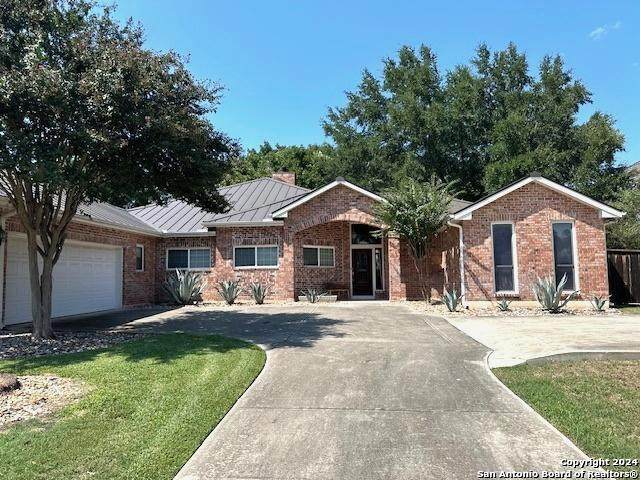 13 Thornhurst - Photo 1